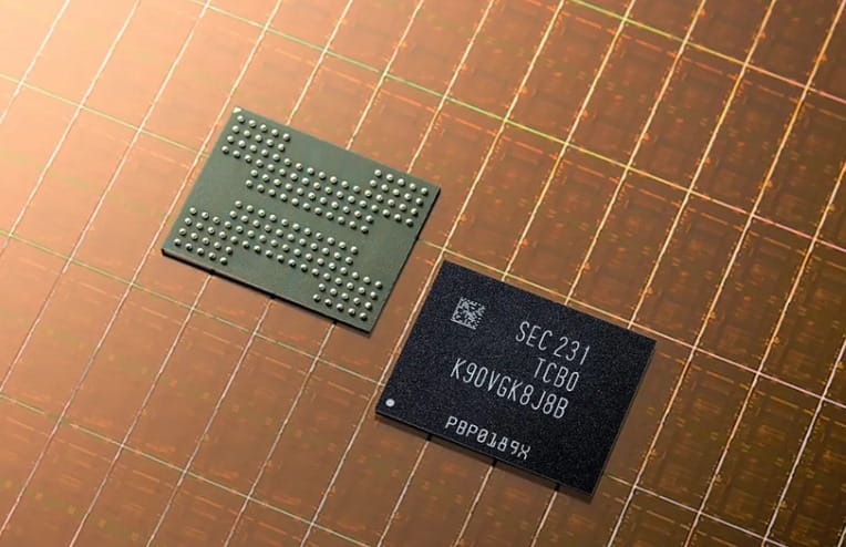 Samsung планирует начать массовое производство V-NAND 9-го поколения